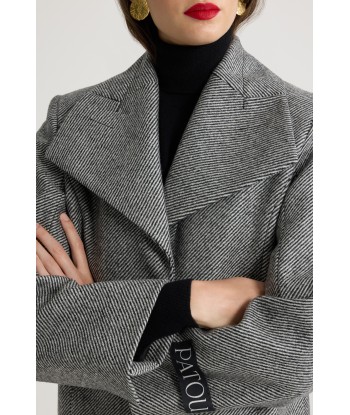 Manteau long en laine texturée suggérées chez