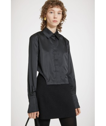 Chemise courte à découpes en satin éco-responsable chez Cornerstreet bien 